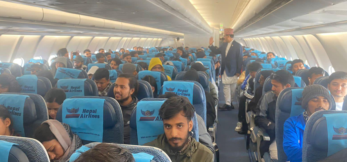 इजरायलबाट २५३ जना नेपाली लिएर उड्यो विमान