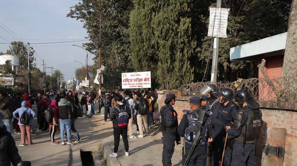 पाँच दिन बित्दा पनि मर्मत भएन एनओसीको डाउन भएको सर्भर