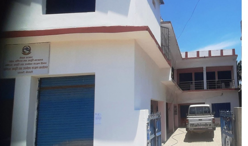 कैलालीमा ठूलो संख्यामा व्यापार केन्द्रहरु बन्द